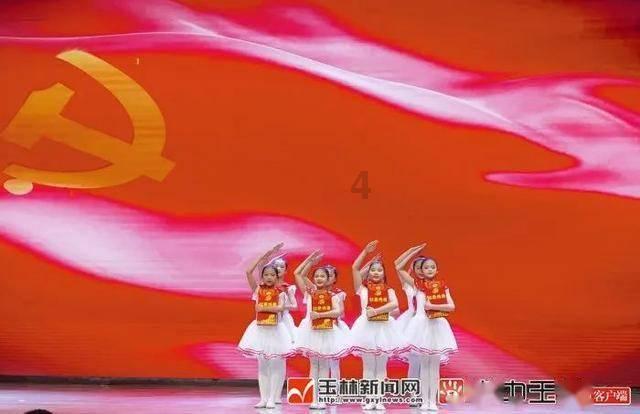女友很听父母的话。没有主见。怎么办？游戏画面
